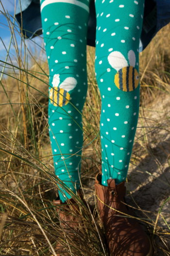 Bio Bienen Strumpfhose grün von Frugi