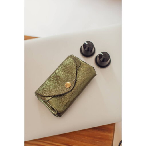 Kleine Lederwaren SUZIE METAL khaki von Cherry Paris